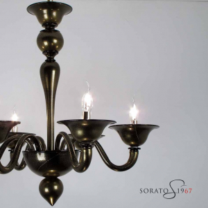 Lampadari vetro Murano Veronese nero oro 6 luci Lampadari vetro Murano Veronese nero oro 6 luci