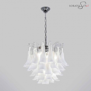 Lampadario Murano a selle 60 cm. Lampadario Murano a selle 60 cm.