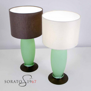 Teo lampada tavolo vetro soffiato e paralume Teo lampada tavolo vetro soffiato e paralume