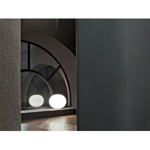 Lampada Flos GLO-BALL Basic table.