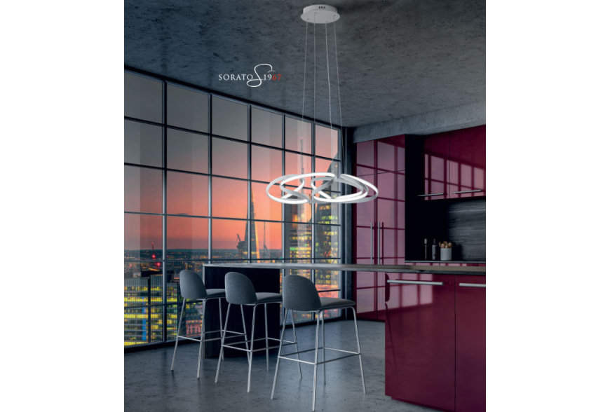 E’ la nuova lampada a sospensione proposta da Sorato 1967 a Mirano (Ve).