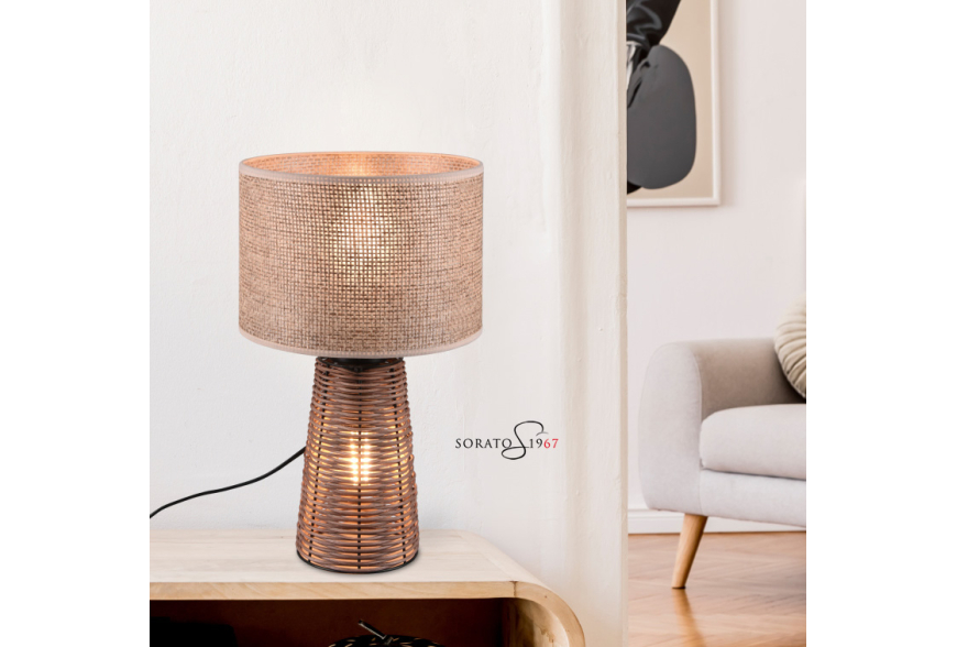 Lampade da tavolo in legno Lampade da tavolo in legno