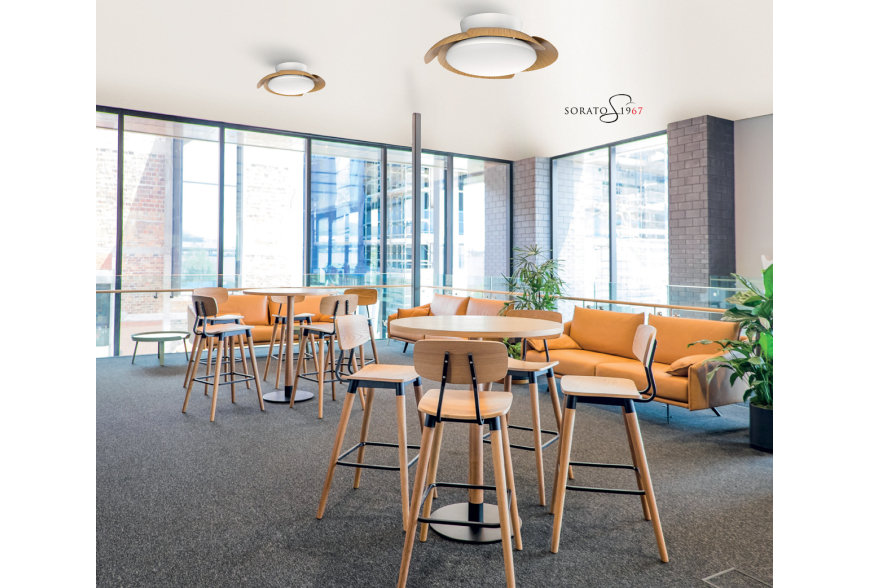 Ventilatori da soffitto con pale a scomparsa. Ventilatori da soffitto con pale a scomparsa.